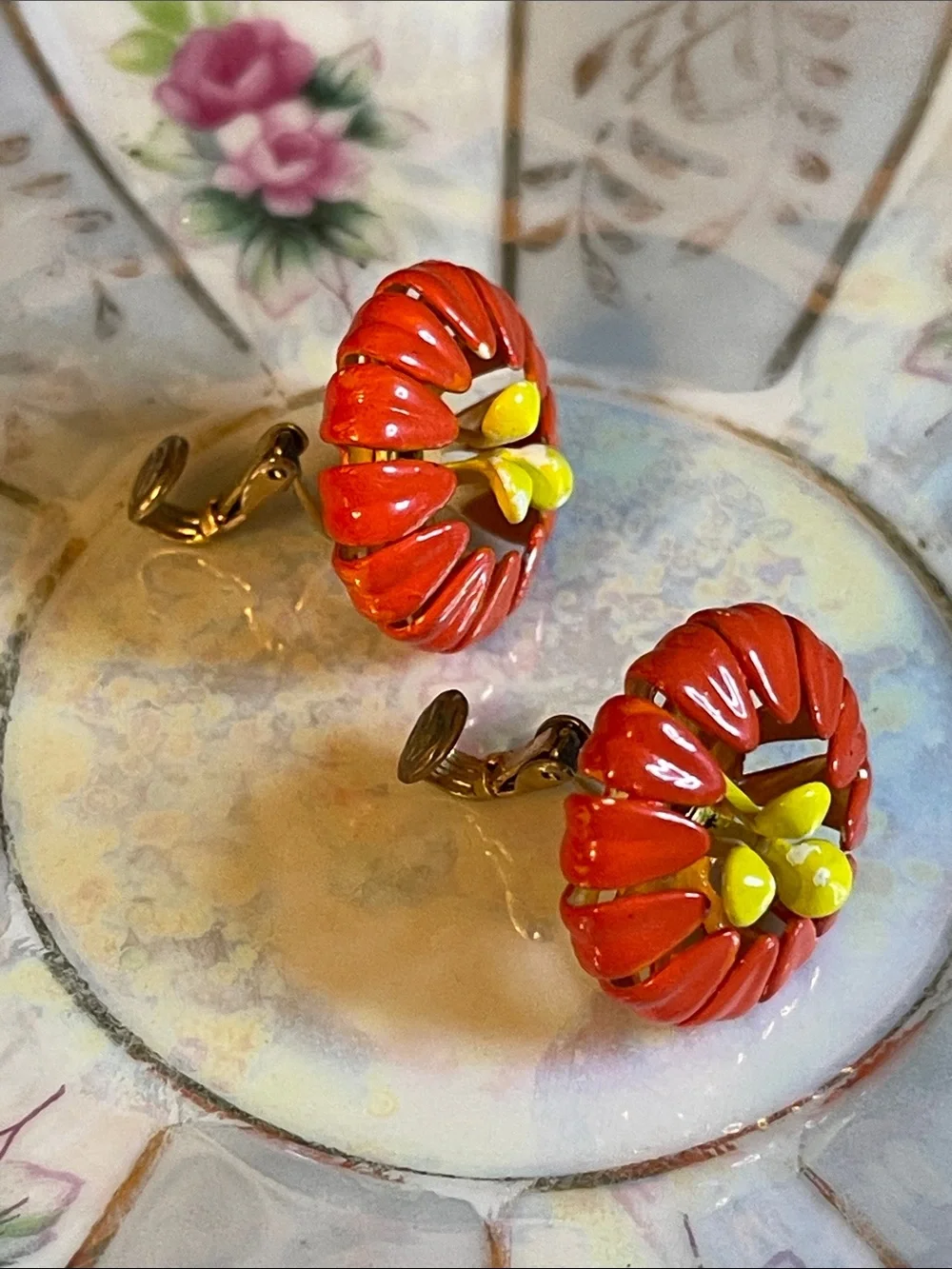 1960’s Retro Colorful Enamel Flower Brooch & Clip On Earring Set